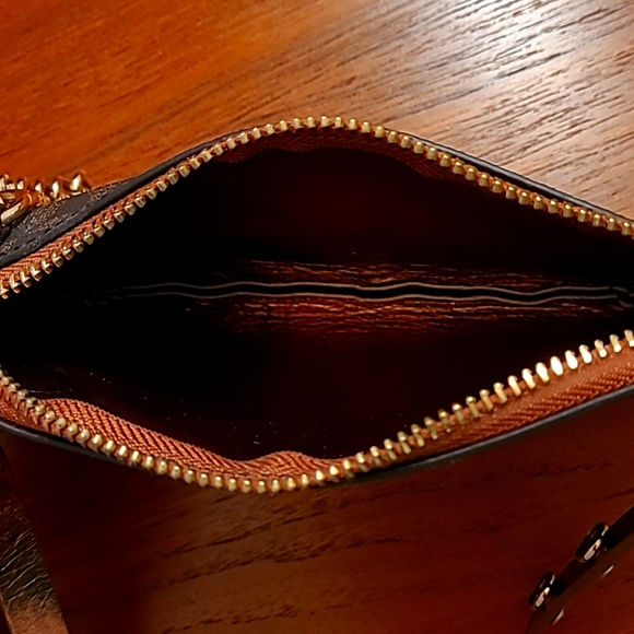 Michael Kors belt bag - Picture 4 of 4